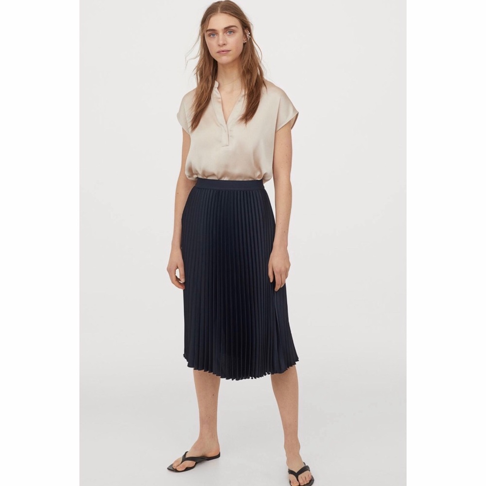 H&M Pleated Skirt